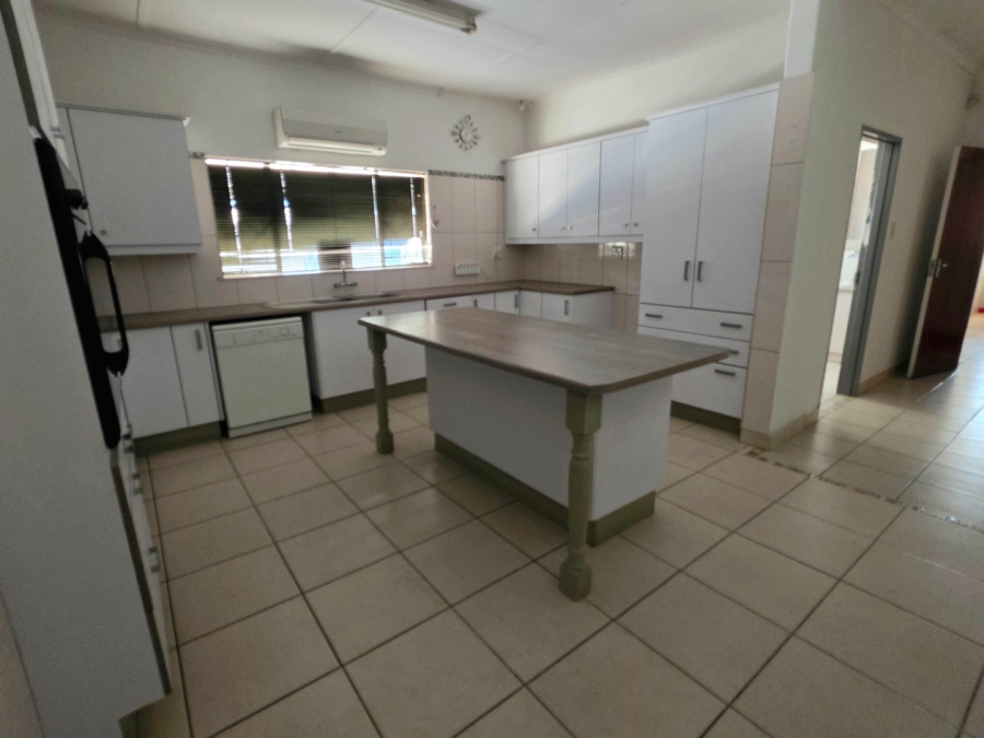4 Bedroom Property for Sale in Oosterville Northern Cape